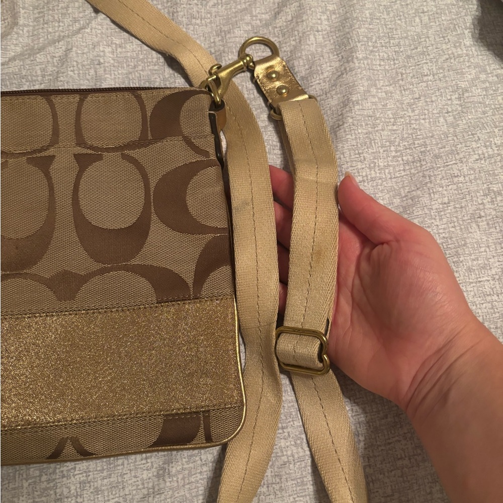 Coach Crossbody Purse - Picture 8 of 8